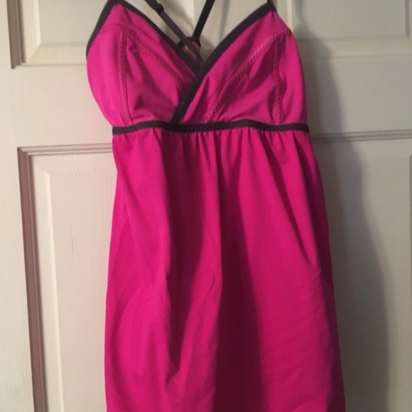 Set of 2 Lululemon Tanks - Picture 3 of 5